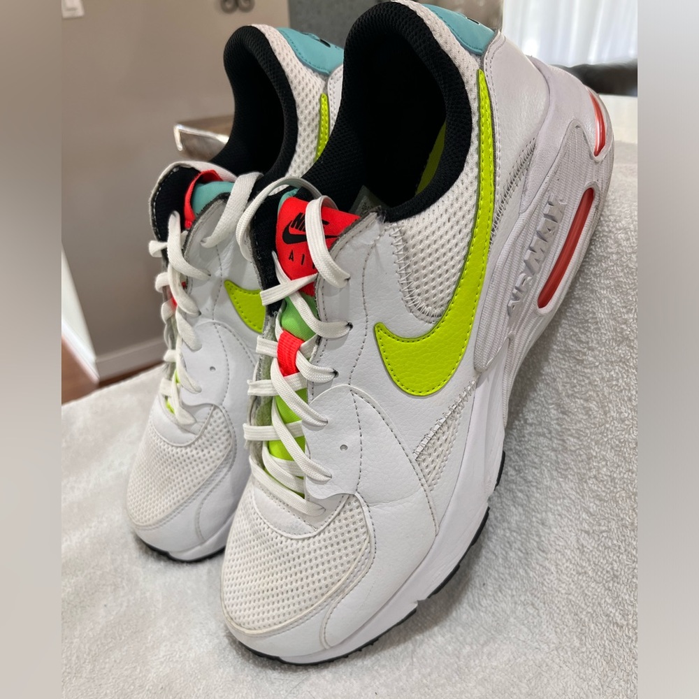 WOMENS NIKE AIR MAX EXCEE